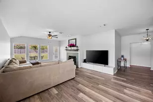213 Jacob Ct, Glenn Heights, TX 75154 - Photo 6