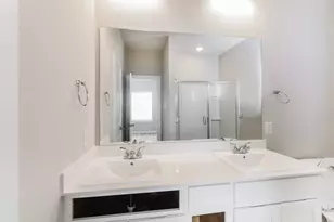 332 Niki Dr, Lewisville, TX 75057 - Photo 10