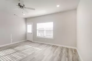 332 Niki Dr, Lewisville, TX 75057 - Photo 4