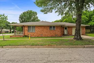 721 Main St, Teague, TX 75860 - Photo 2