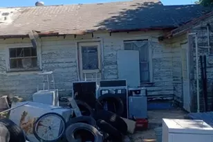 1713 18th St, Mineral Wells, TX 76067 - Photo 2