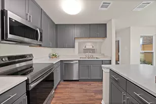 1204 Calico Ln, Arlington, TX 76011 - Photo 12