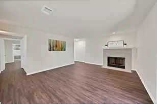 1204 Calico Ln, Arlington, TX 76011 - Photo 2