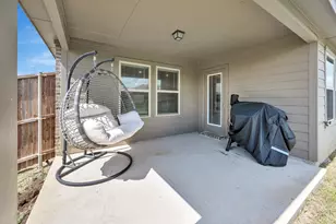 924 English Dr, Aubrey, TX 76227 - Photo 38