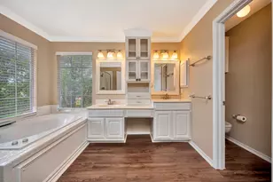 8704 StoneCrest Dr, Irving, TX 75063 - Photo 18
