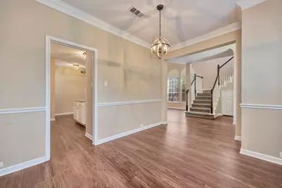 8704 Stonecrest Drive, Irving, TX 75063 - Photo 22