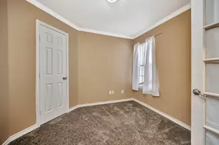 8704 StoneCrest Dr, Irving, TX 75063 - Photo 28