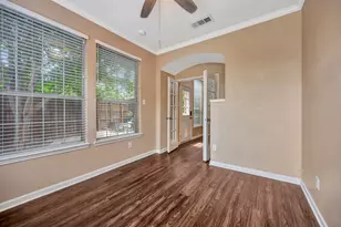 8704 StoneCrest Dr, Irving, TX 75063 - Photo 24