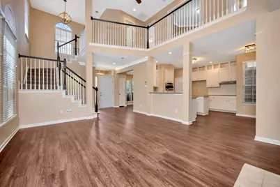 8704 Stonecrest Drive, Irving, TX 75063 - Photo 6