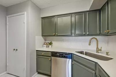 15151 Berry Trail #706, Dallas, TX 75248 - Photo 6
