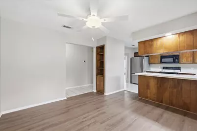 826 Shady Glen Lane, Bedford, TX 76021 - Photo 10