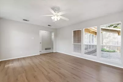 826 Shady Glen Lane, Bedford, TX 76021 - Photo 8