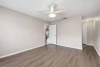 826 Shady Glen Lane, Bedford, TX 76021 - Photo 16