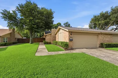 826 Shady Glen Lane, Bedford, TX 76021 - Photo 2