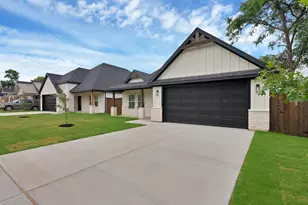 4832 Fitzhugh Ave, Fort Worth, TX 76105 - Photo 2