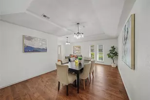 2415 Lakeview Cir, Arlington, TX 76013 - Photo 32