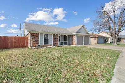 7629 Cedarhill Road, Watauga, TX 76148 - Photo 2