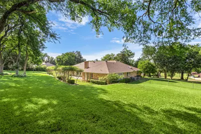 110 Cedar Drive, Oak Leaf, TX 75154 - Photo 6