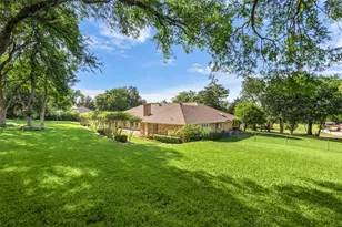 110 Cedar Dr, Oak Leaf, TX 75154 - Photo 6