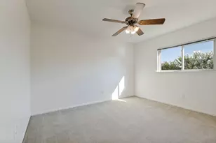 617 Valley Spring Dr, Arlington, TX 76018 - Photo 20