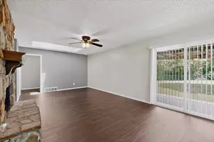 2124 Stonehenge Dr, Garland, TX 75041 - Photo 8