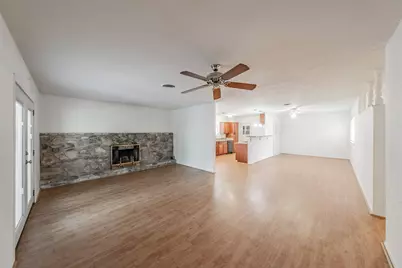 602 Buffalo Drive, Arlington, TX 76013 - Photo 4