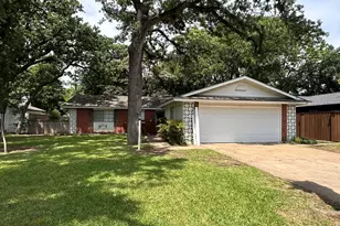 602 Buffalo Dr, Arlington, TX 76013 - Photo 2