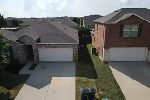 5836 Mirror Ridge Dr, Fort Worth, TX 76179 - Photo 6