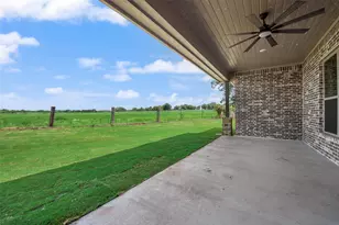 100 Eagle Ct, Glen Rose, TX 76077 - Photo 38