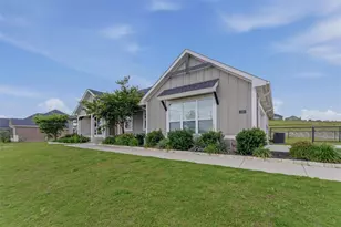 1037 Flagstone Dr, Weatherford, TX 76085 - Photo 2