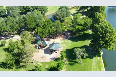 2979 Country Place Circle, Carrollton, TX 75006 - Photo 32