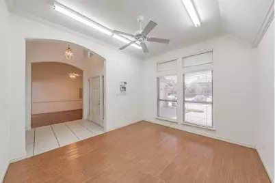 203 Arbor Park Drive, Euless, TX 76039 - Photo 6