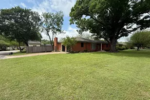 2424 Dorrington Dr, Dallas, TX 75228 - Photo 24