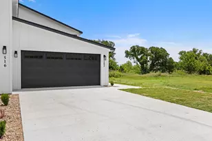 516 Paso Fino St, Robinson, TX 76706 - Photo 2