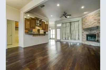 1708 Rockview Drive, Granbury, TX 76049 - Photo 6