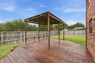 605 Buttercup Cir, Garland, TX 75040 - Photo 34