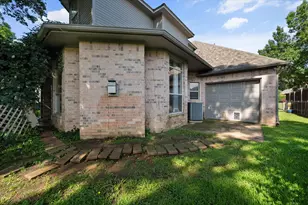 1030 Clubhouse Dr, Mansfield, TX 76063 - Photo 24