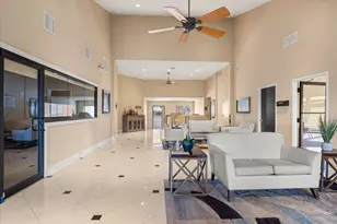 401 E Pearl St, Granbury, TX 76048 - Photo 26