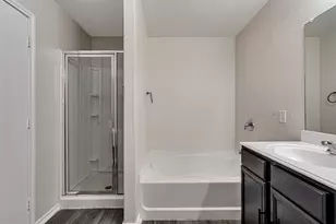 596 Creekbend St, Crowley, TX 76036 - Photo 22