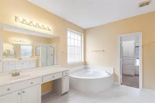 8025 Cavalier Dr, Plano, TX 75024 - Photo 16