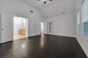 2119 Twin Elms Dr, Arlington, TX 76012 - Photo 14
