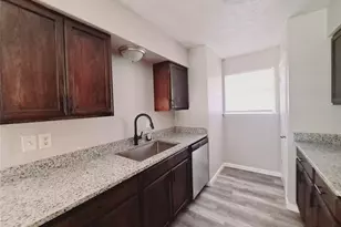 3205 Pacesetter Dr, Dallas, TX 75241 - Photo 8