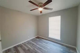 3205 Pacesetter Dr, Dallas, TX 75241 - Photo 12