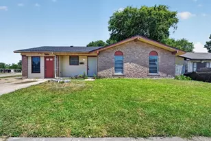 3205 Pacesetter Dr, Dallas, TX 75241 - Photo 1