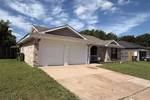 312 Juniper Dr, Arlington, TX 76018 - Photo 2