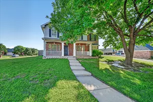 2901 St Charles Dr, Mansfield, TX 76063 - Photo 2