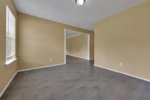 830 Frances Dr, Grand Prairie, TX 75052 - Photo 12