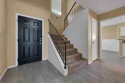 830 Frances Drive, Grand Prairie, TX 75052 - Photo 4
