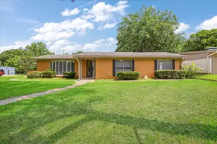 429 W Lamberth Rd, Sherman, TX 75092 - Photo 2