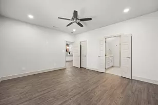 108 S Manson St, Wolfe City, TX 75496 - Photo 12
